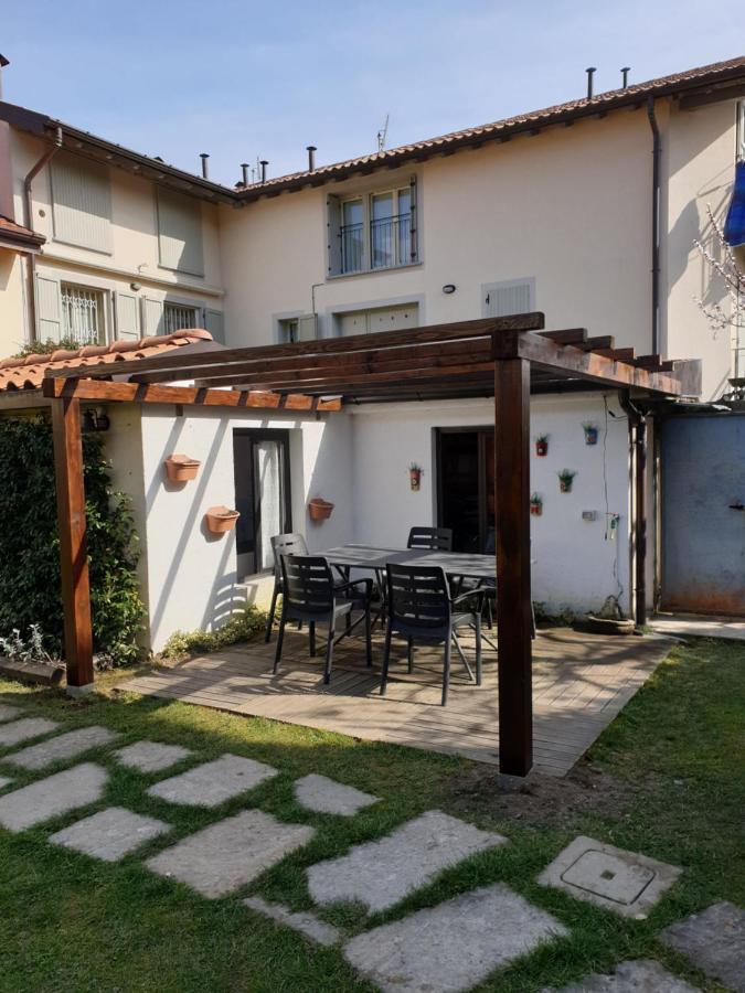 Le Tre Arti Bed and Breakfast Gavirate Exterior foto