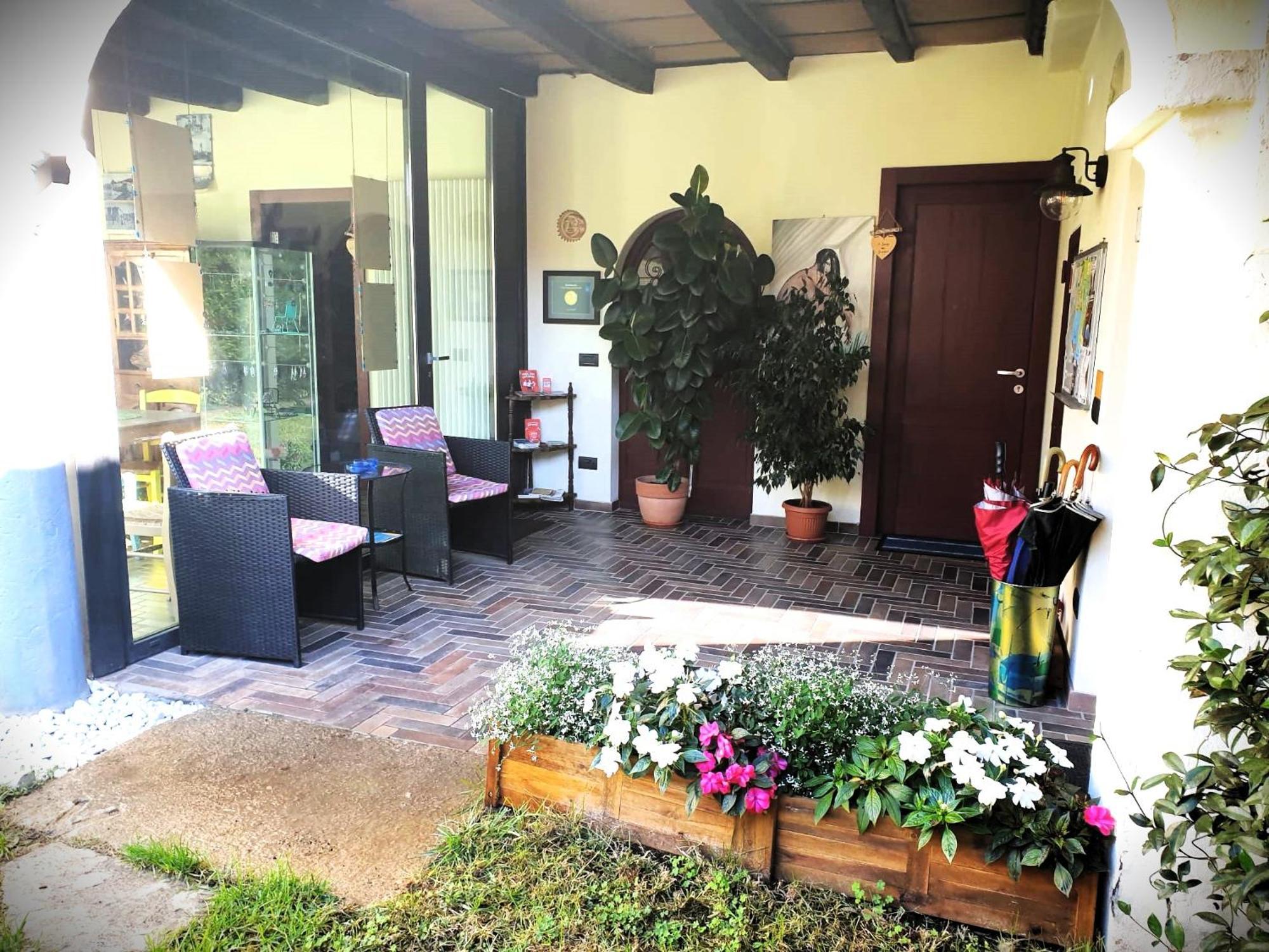 Le Tre Arti Bed and Breakfast Gavirate Exterior foto